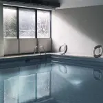 Come effettuare la manutenzione di una piscina
