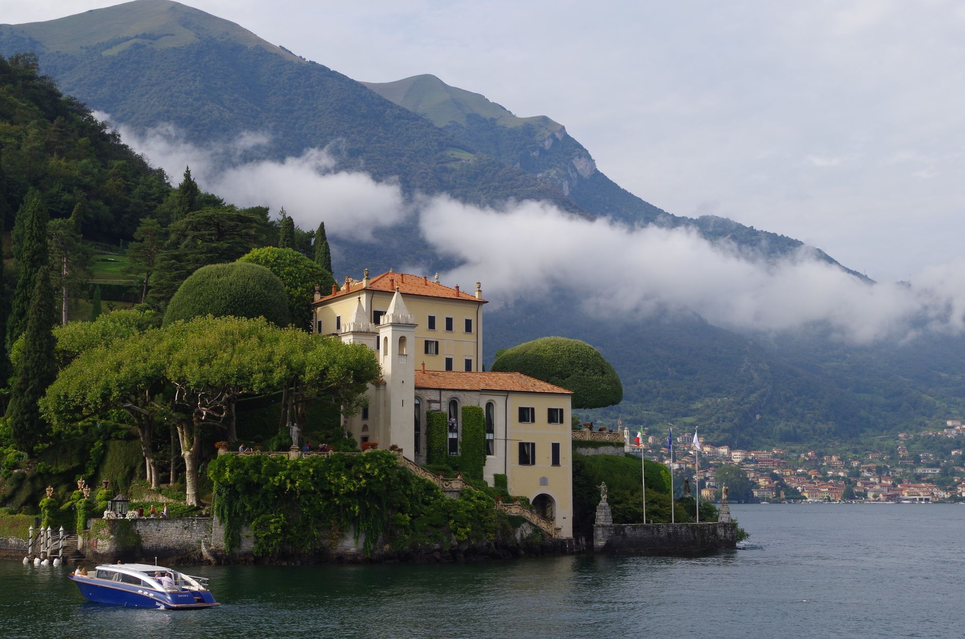 Ville prestigiose sui laghi italiani: guida 2026