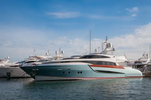 Yacht Charter: Come Funziona il Noleggio